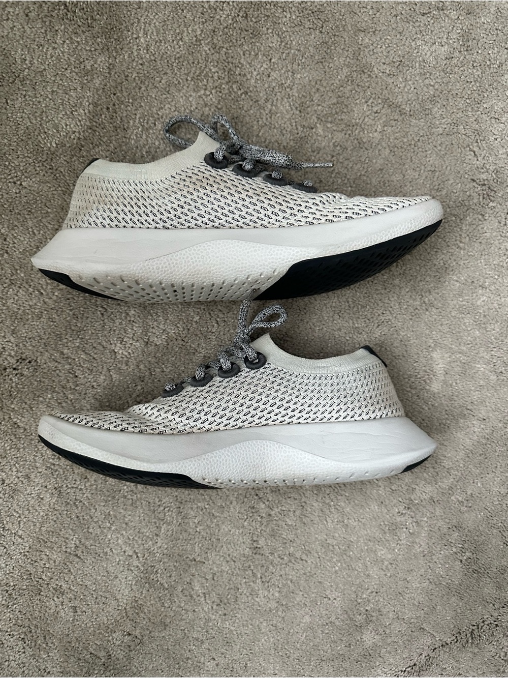 allbirds women's sneakers in light gray